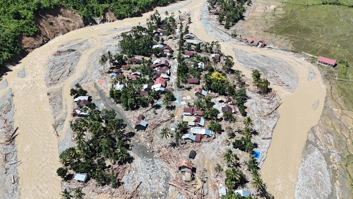 BNPB: Korban Tewas Banjir Bandang dan Longsor di Sumatera Tembus 1.016&nbsp;Orang