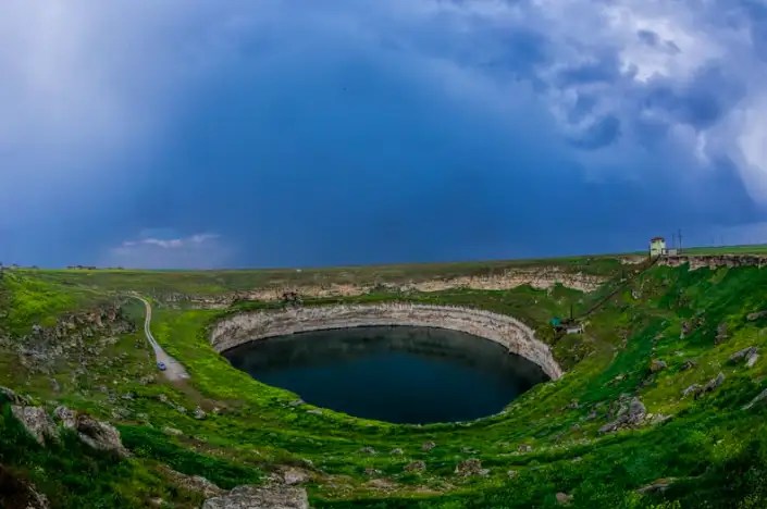 Sinkhole Mengintai Kawasan Karst, BRIN Ungkap Proses dan Upaya&nbsp;Mitigasinya